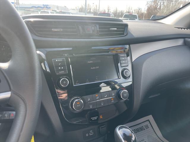 Photo of 2021 Caspian Blue Metallic Nissan Rogue Sport
