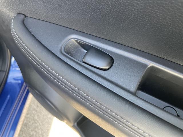 Photo of 2021 Caspian Blue Metallic Nissan Rogue Sport
