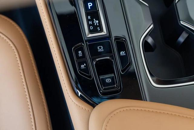 Photo of 2025 Caviar Lexus NX 350h