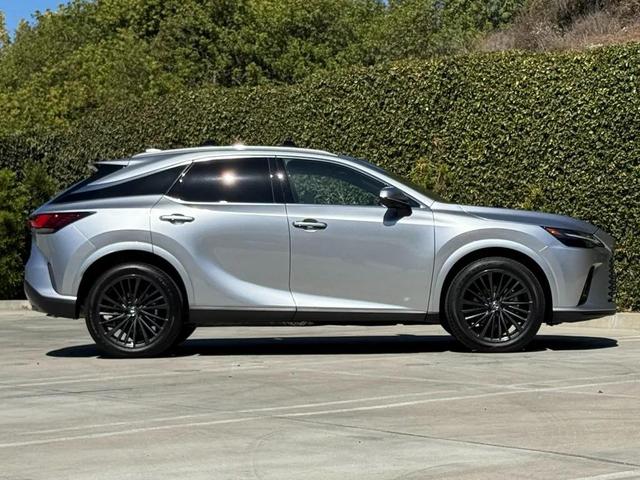 Photo of 2025 Iridium Lexus RX 350