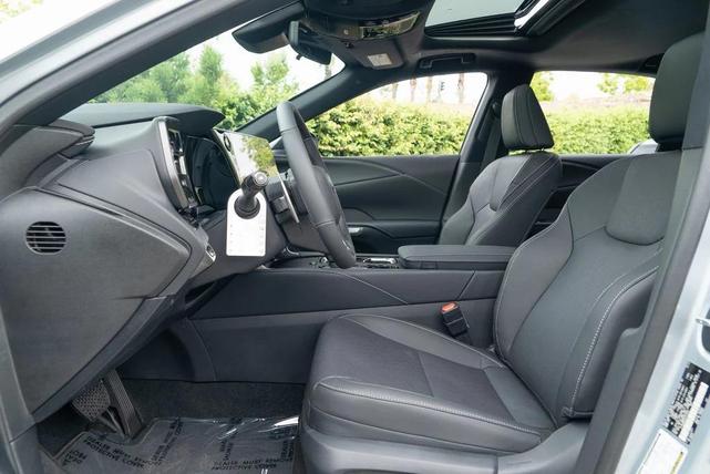 Photo of 2025 Iridium Lexus RX 350