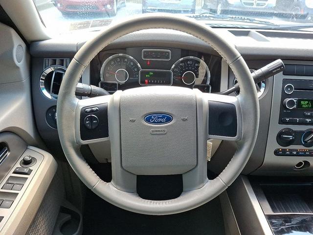 Photo of 2014 Oxford White Ford Expedition EL
