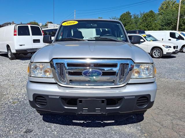 Photo of 2009 Silver Clearcoat Metallic Ford Ranger