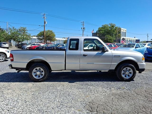 Photo of 2009 Silver Clearcoat Metallic Ford Ranger