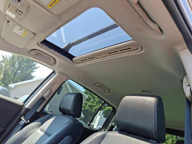 Photo of 2010 Liquid Silver Metallic Mazda Mazda5