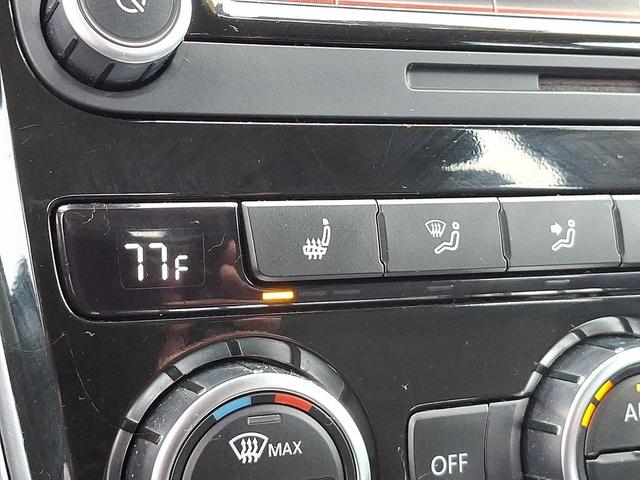 Photo of 2012 Black Volkswagen Passat