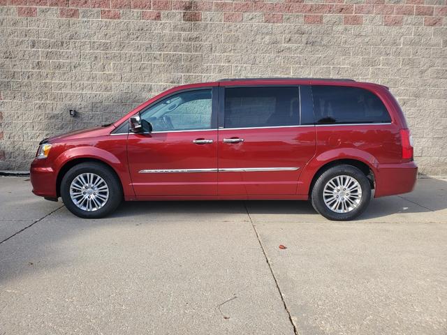 2014 Chrysler Town & Country