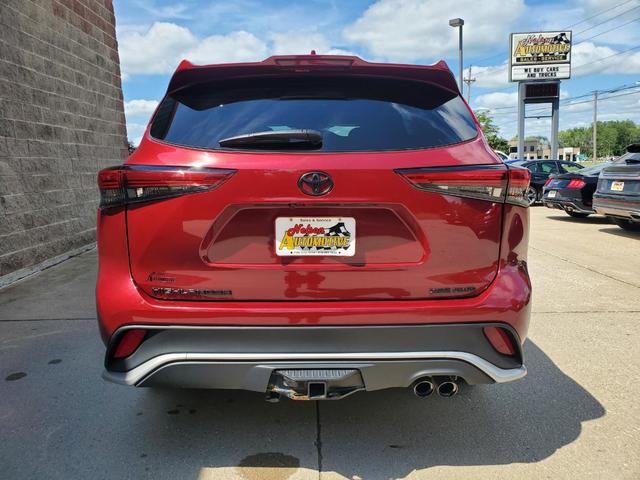 Photo of 2021 Red Toyota Highlander