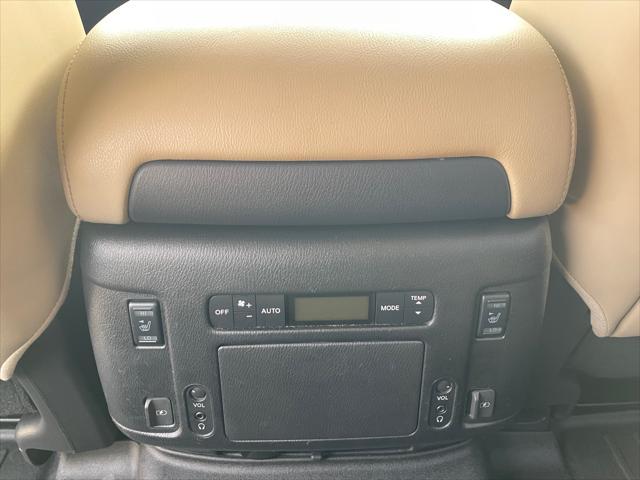 Photo of 2020 Pearl White Nissan Armada