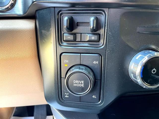 Photo of 2023 White Ford F-250