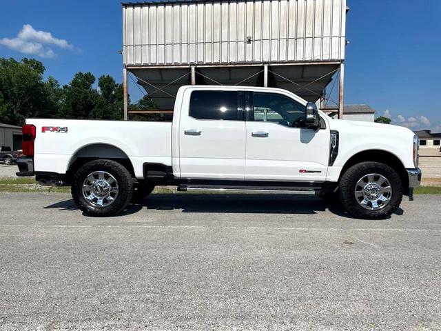 Photo of 2023 White Ford F-250