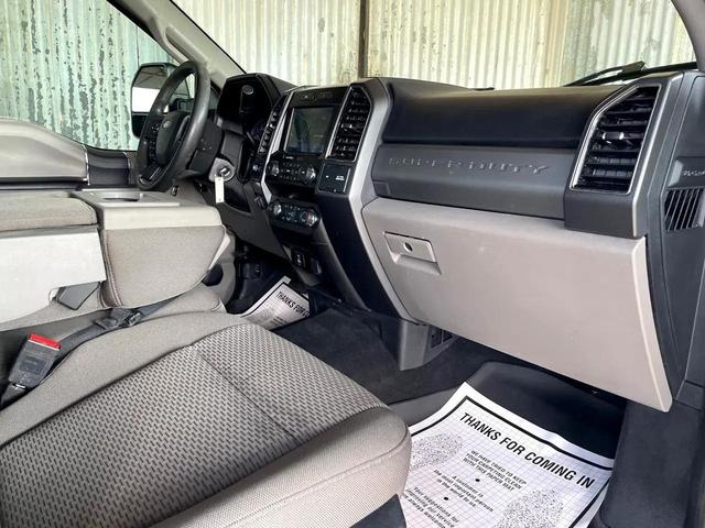 Photo of 2021 White Ford F-250