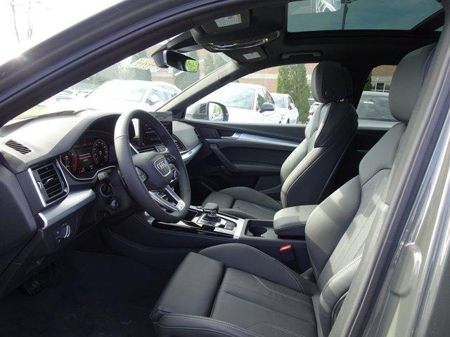 Photo of 2025 Chronos Gray Metallic Audi Q5