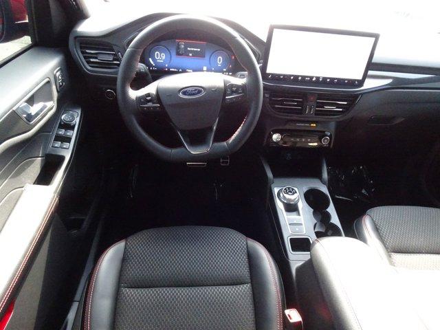 Photo of 2023 Rapid Red Metallic Tinted Clearcoat Ford Escape