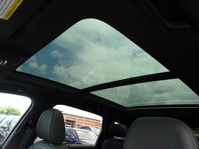 Photo of 2025 Mythos Black Metallic Audi Q7