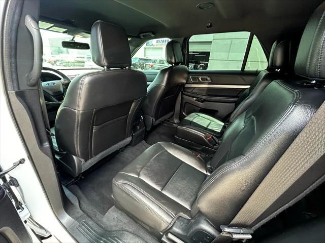 Photo of 2018 White Ford Explorer