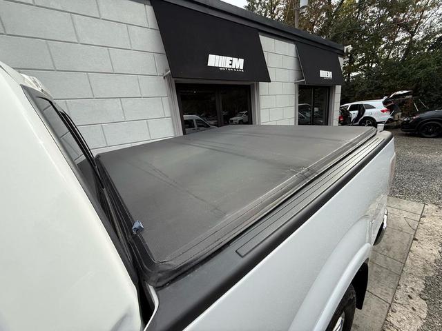 Photo of 2014 White Ford F-150
