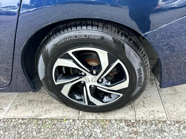 Photo of 2017 Obsidian Blue Pearl Honda Accord
