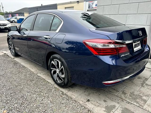 Photo of 2017 Obsidian Blue Pearl Honda Accord