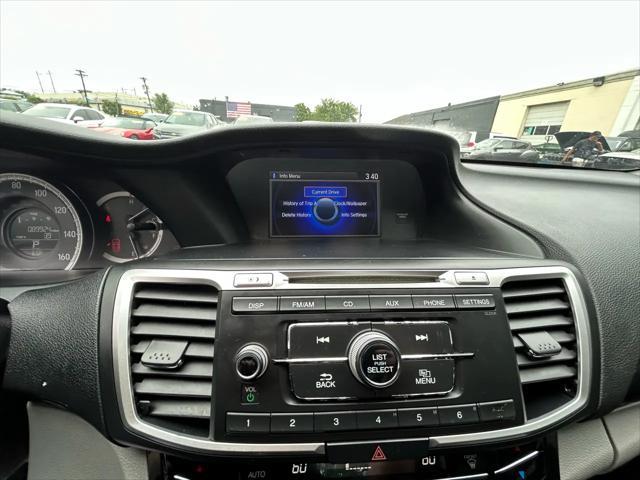 Photo of 2017 Obsidian Blue Pearl Honda Accord