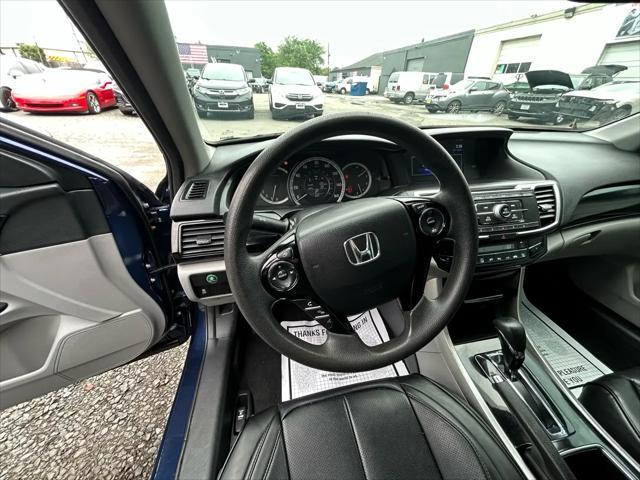 Photo of 2017 Obsidian Blue Pearl Honda Accord