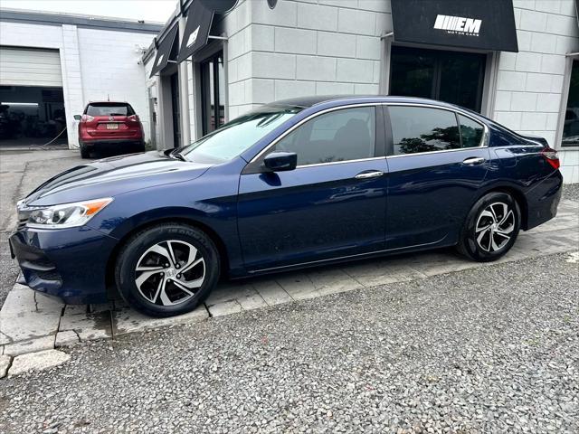 Photo of 2017 Obsidian Blue Pearl Honda Accord