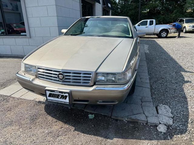 Photo of 1999 Beige Cadillac Eldorado