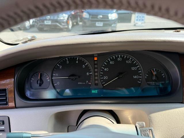 Photo of 1999 Beige Cadillac Eldorado
