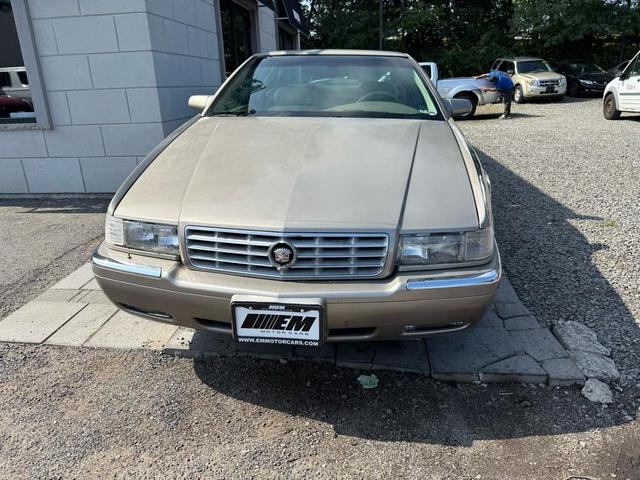 Photo of 1999 Beige Cadillac Eldorado
