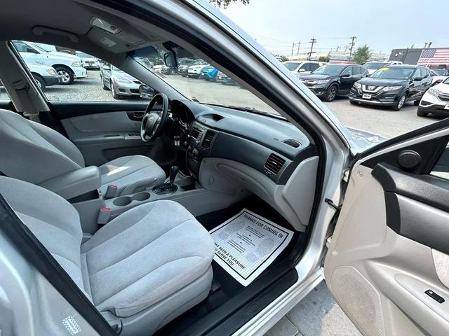 Photo of 2009 Silver Kia Optima