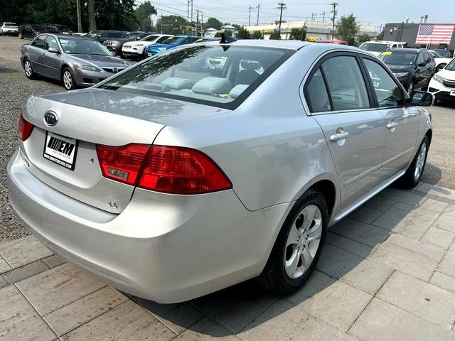 Photo of 2009 Silver Kia Optima