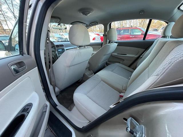Photo of 2006 Sandstone Metallic Chevrolet Cobalt
