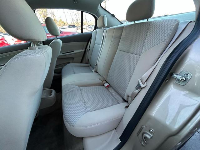 Photo of 2006 Sandstone Metallic Chevrolet Cobalt