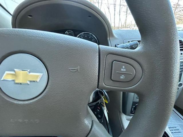 Photo of 2006 Sandstone Metallic Chevrolet Cobalt