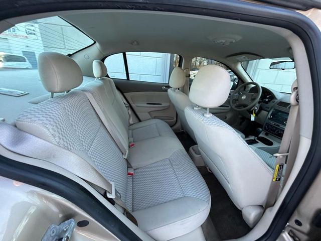 Photo of 2006 Sandstone Metallic Chevrolet Cobalt