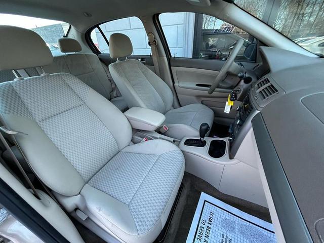 Photo of 2006 Sandstone Metallic Chevrolet Cobalt