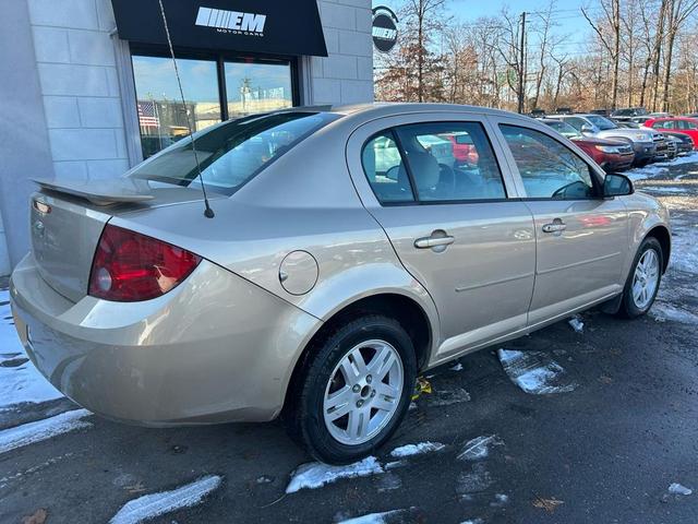 Photo of 2006 Sandstone Metallic Chevrolet Cobalt