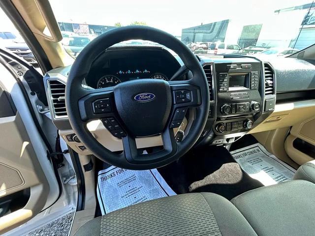 Photo of 2015 Oxford White Ford F-150