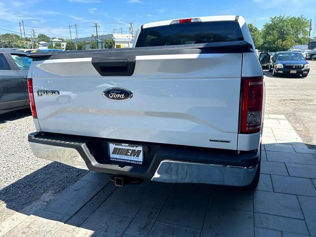 Photo of 2015 Oxford White Ford F-150