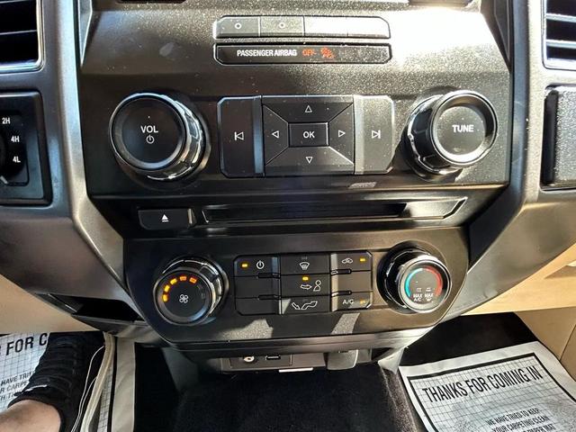 Photo of 2015 Oxford White Ford F-150
