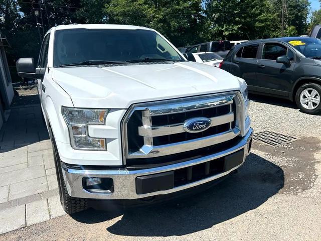 Photo of 2015 Oxford White Ford F-150