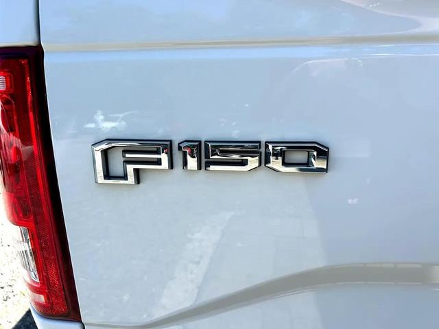 Photo of 2015 Oxford White Ford F-150