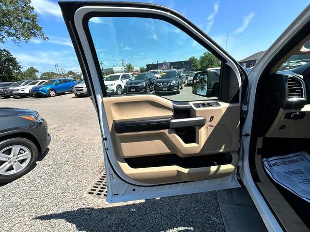 Photo of 2015 Oxford White Ford F-150