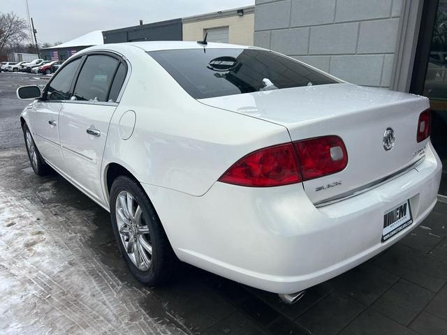 Photo of 2006 White Gold Flash Tricoat Buick Lucerne