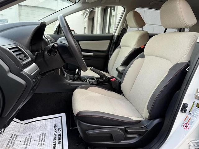 Photo of 2017 Crystal White Pearl Subaru Crosstrek