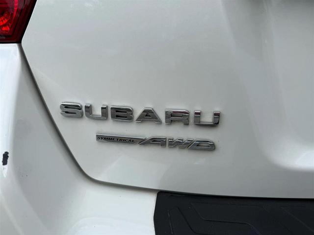 Photo of 2017 Crystal White Pearl Subaru Crosstrek