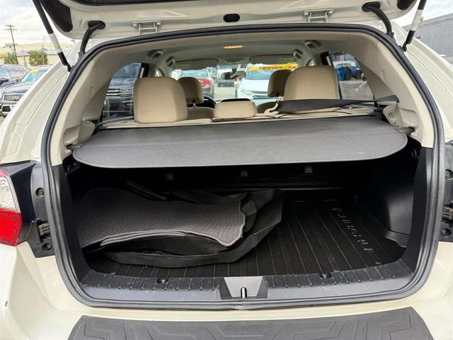 Photo of 2017 Crystal White Pearl Subaru Crosstrek
