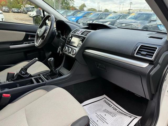 Photo of 2017 Crystal White Pearl Subaru Crosstrek