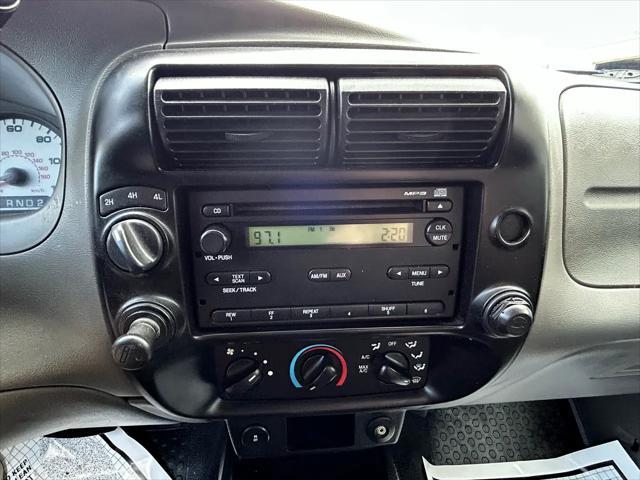 Photo of 2010 Silver Metallic Ford Ranger