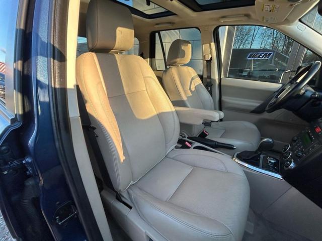 Photo of 2010 Blue Land Rover LR2